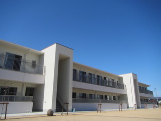 亀山学園